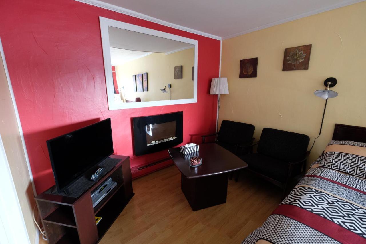 Motel Canadien Trois-Rivières Eksteriør billede