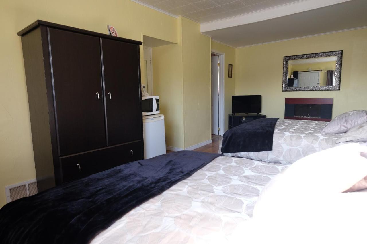 Motel Canadien Trois-Rivières Eksteriør billede